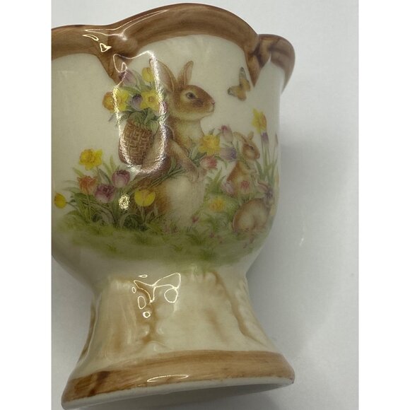 Vintage Ceramic Bunny Floral Egg Cups Set Of 2 With Scalloped Edges - Picture 3 of 10